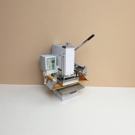 Industrial embossing machine is a metal sheet creasing and forming equipment Industrial embossing machine is a metal sheet creasing and forming equipment